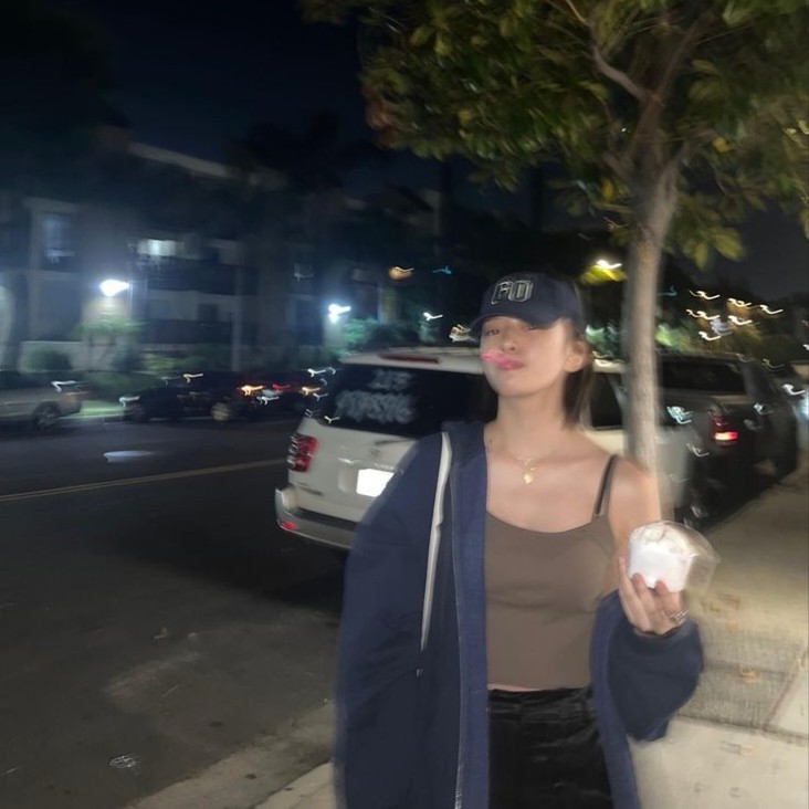 Avatar of A_.yujin