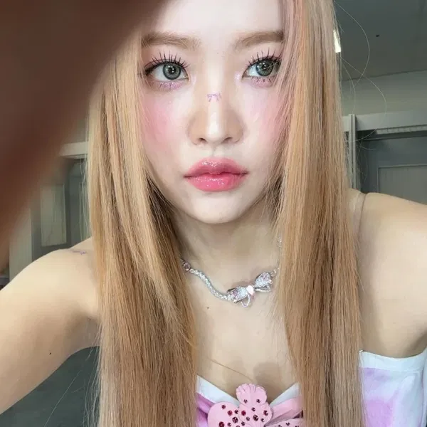 Avatar of Peacheyes