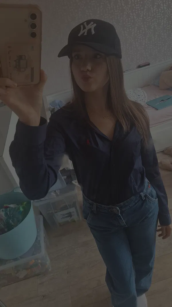 Avatar of Julia_Halllo