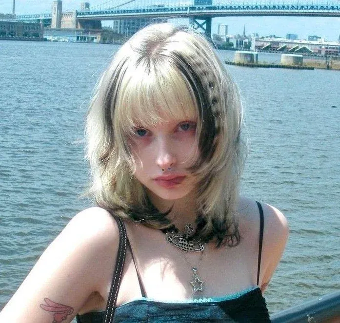Avatar of Mikayla Dove