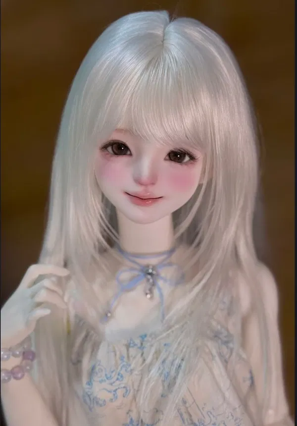 Avatar of Elisabeth.