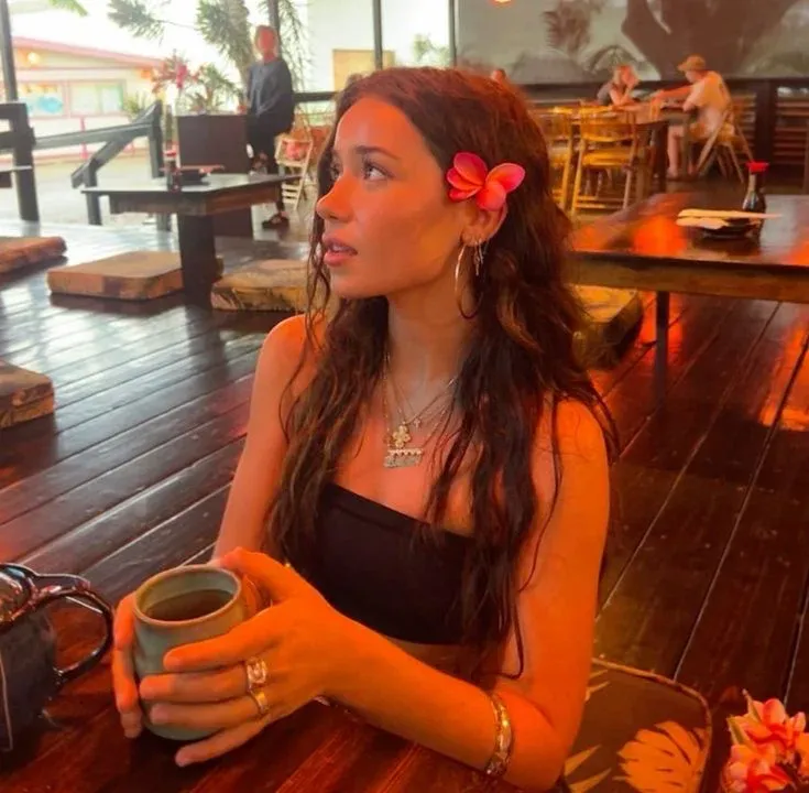 Avatar of harperlovessturns