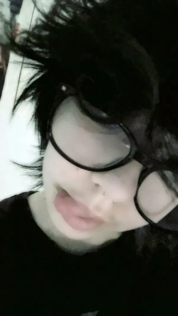 Avatar of H3ARTZFORANIMEBOYS