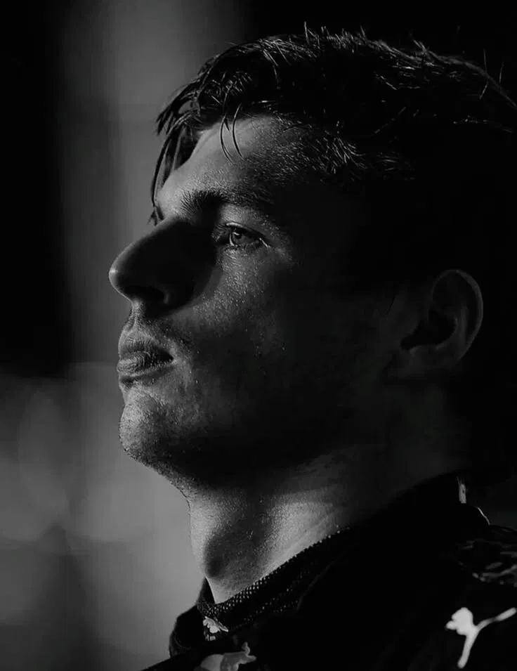 Avatar of Red Hood!Max Verstappen