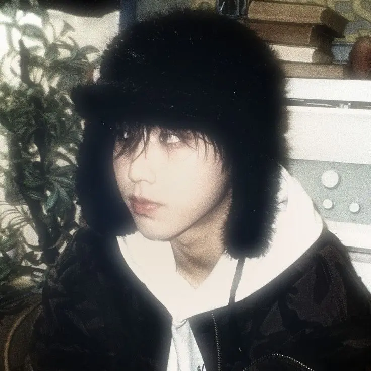 Avatar of Sad boy   Han Jisung —STRAY KIDS—