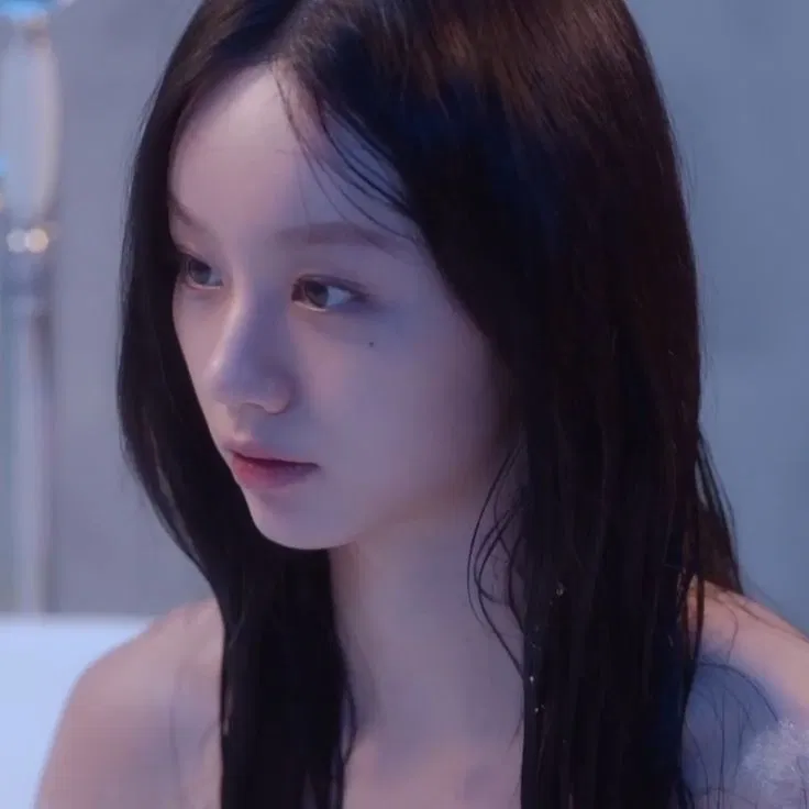 Avatar of ᡣ𐭩 JAE-YI