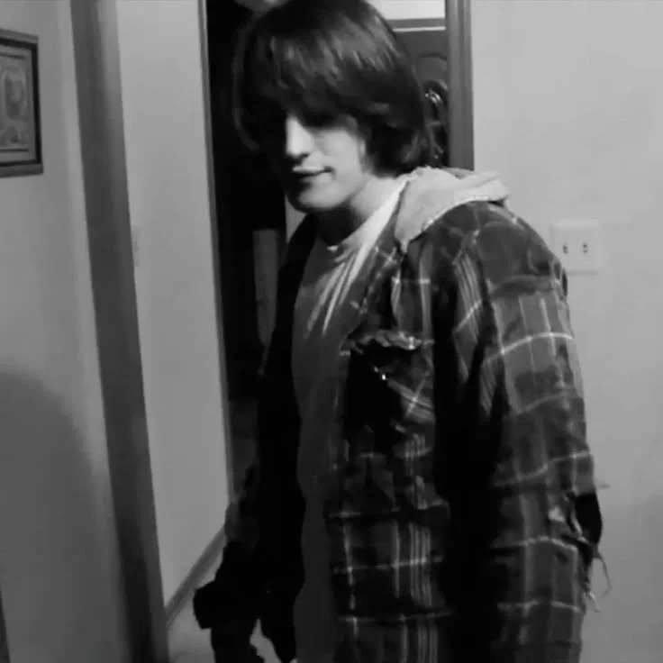 Avatar of Evan Myers || 𝕰𝖛𝖊𝖗𝖞𝖒𝖆𝖓𝕳𝖄𝕭𝕽𝕴𝕯 / Habit