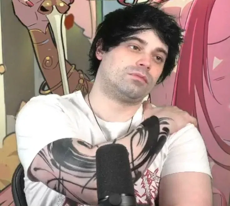 Avatar of Damien Haas//SMOSH//Brother's Bestfriend