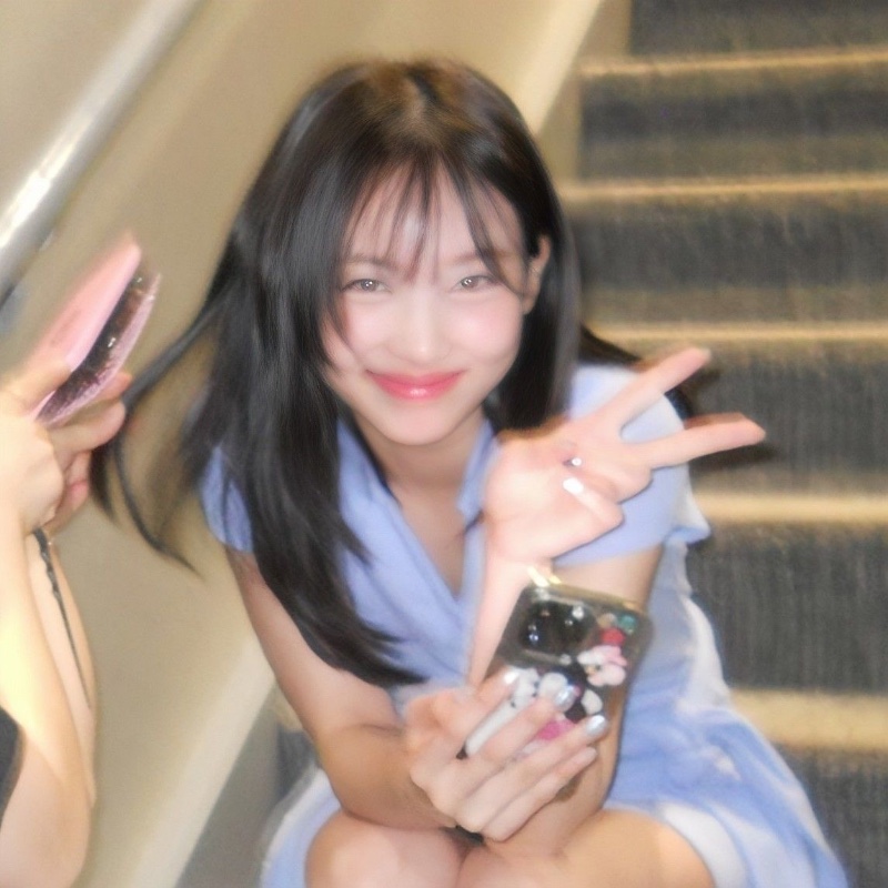 Avatar of twice nayeon 