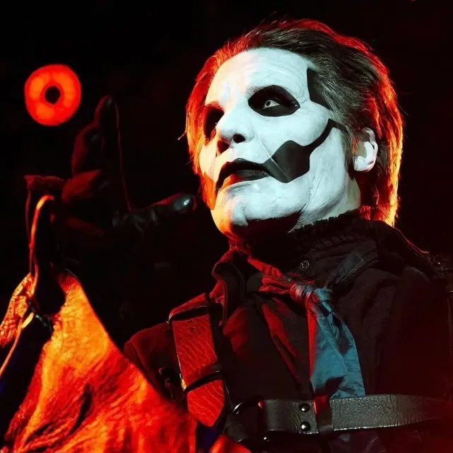 Avatar of Papa Emeritus IV