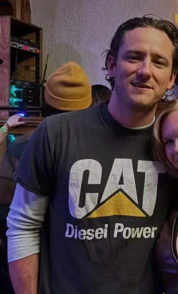 Avatar of Lewis Pullman