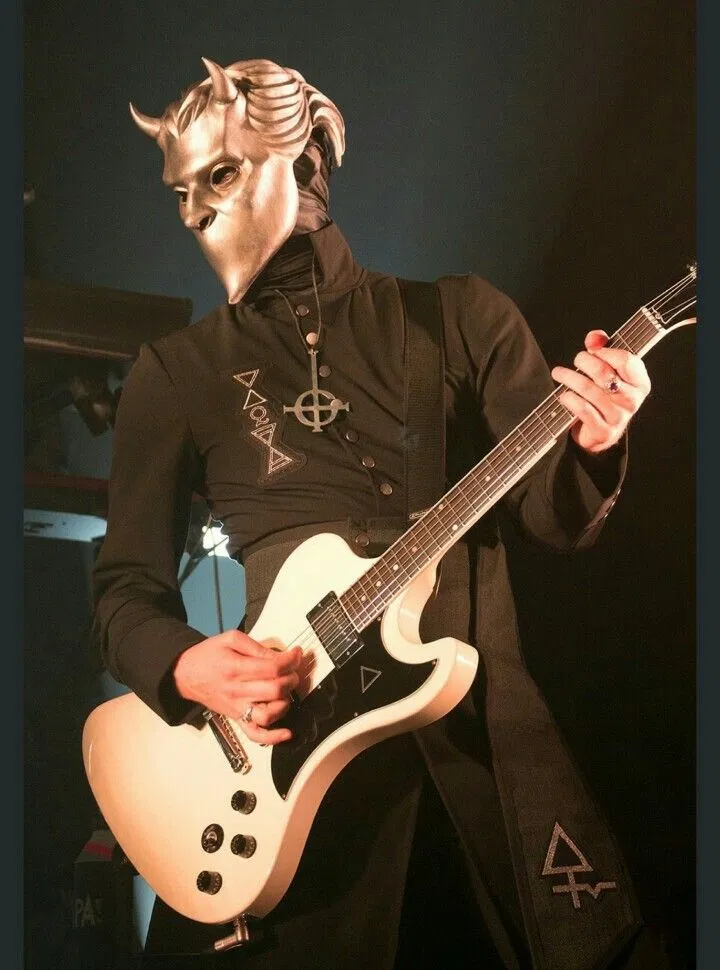 Avatar of Alpha Ghoul || Shoulder