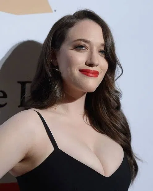 Avatar of Kat Dennings | Stepmother