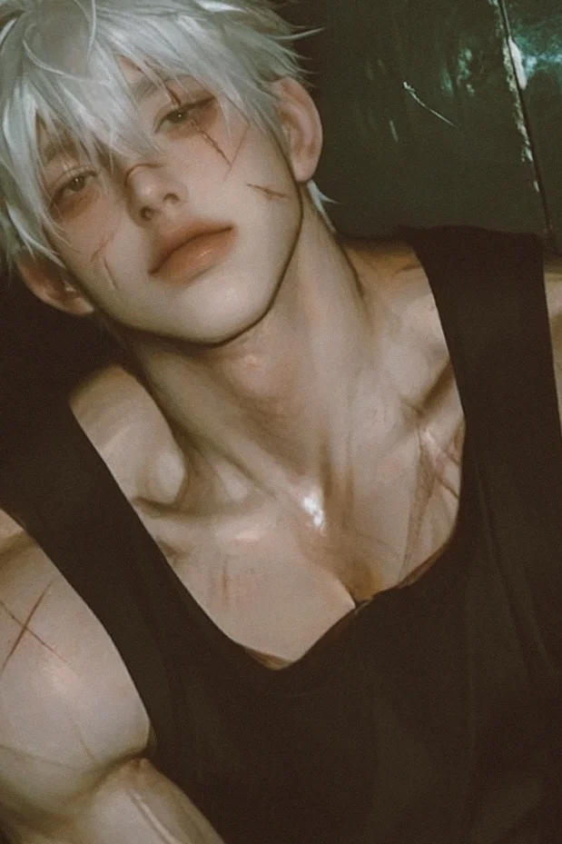 Avatar of FINN || WHITE FOX OF THE BONE-YARD