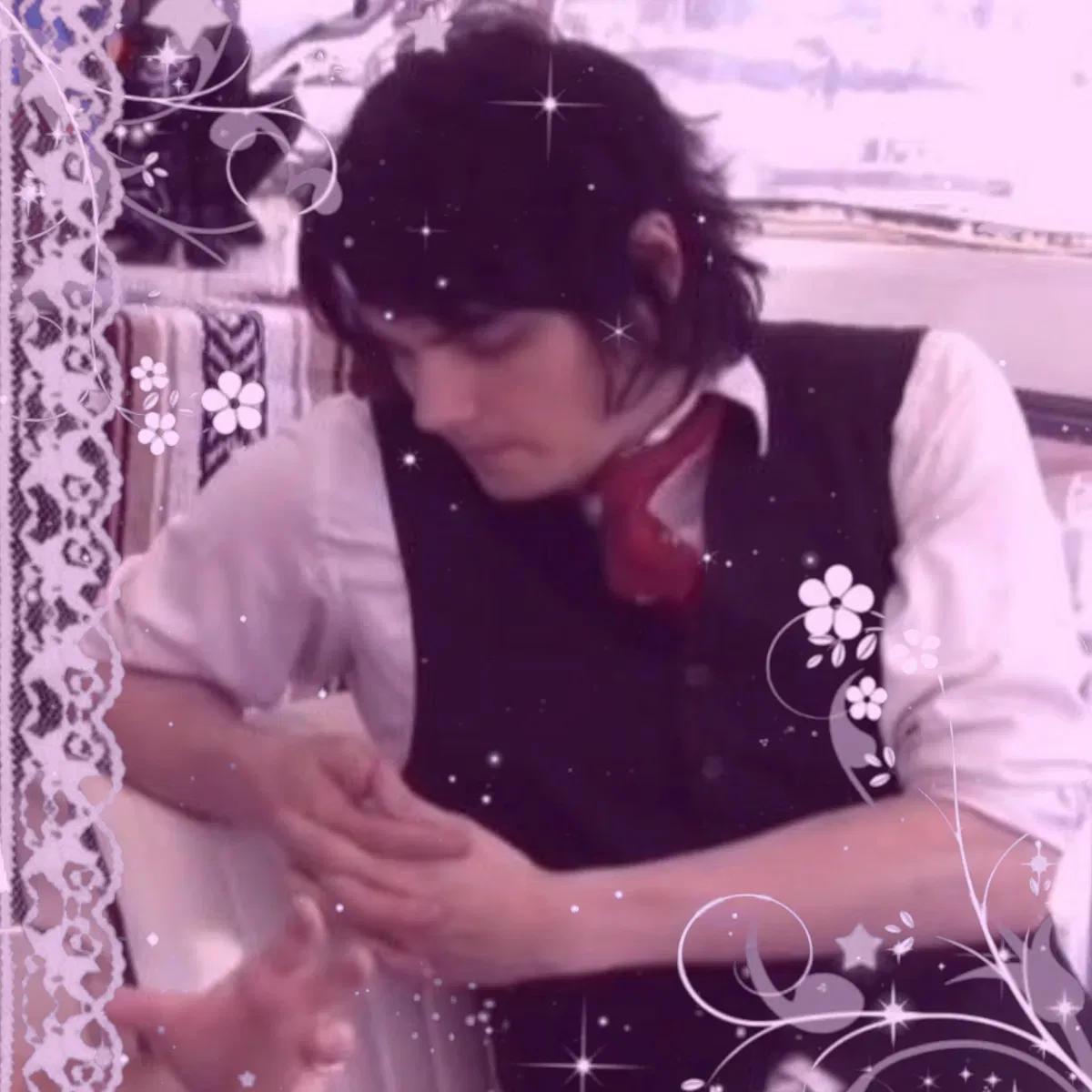 Avatar of Gerard way| ""Cabaret""
