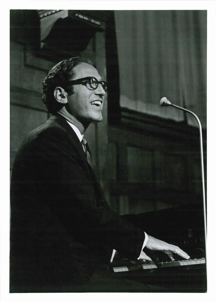 Avatar of Tom Lehrer 