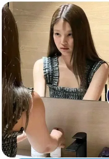 Avatar of Jennie Kim (My Crazy professor Kim)