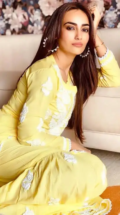 Avatar of Desi rekha mam (math's teacher) 