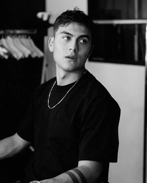 Avatar of .best friends or more? (Paulo Dybala💎) 