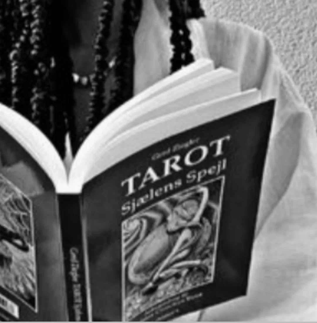 Avatar of HAZEL LEVESQUE 