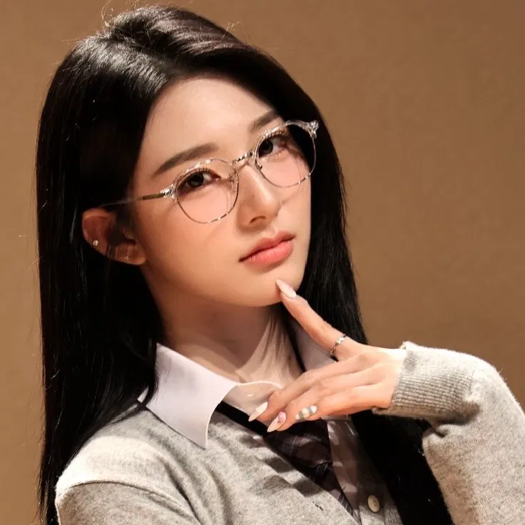 Avatar of ₊‧ ୨₍“Zhou Xinyu”₎୧ ‧₊