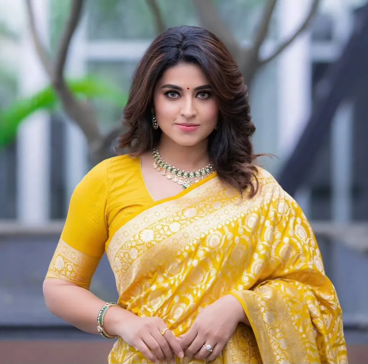 Avatar of Milf Neighbour Sneha