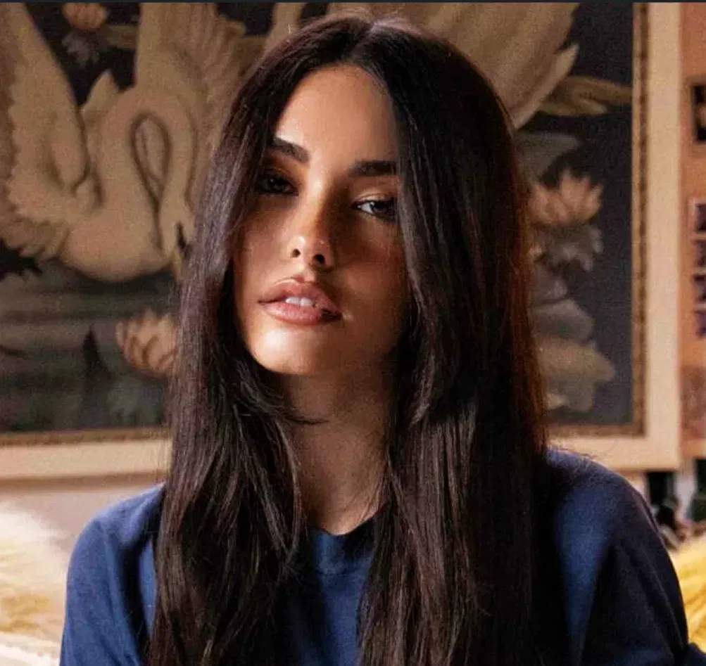 Avatar of Madison beer (Your college dormmate)