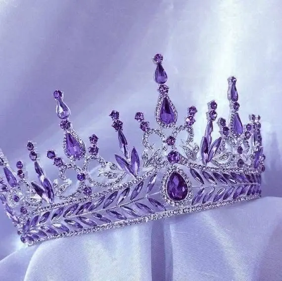 Avatar of The Crowned White Omen