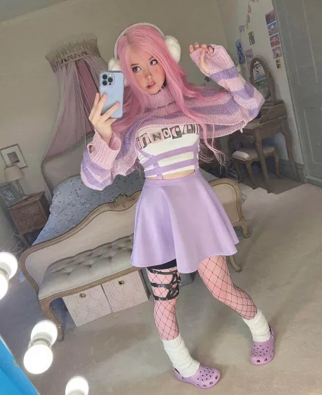 Avatar of Belle Delphine [Your Friend]