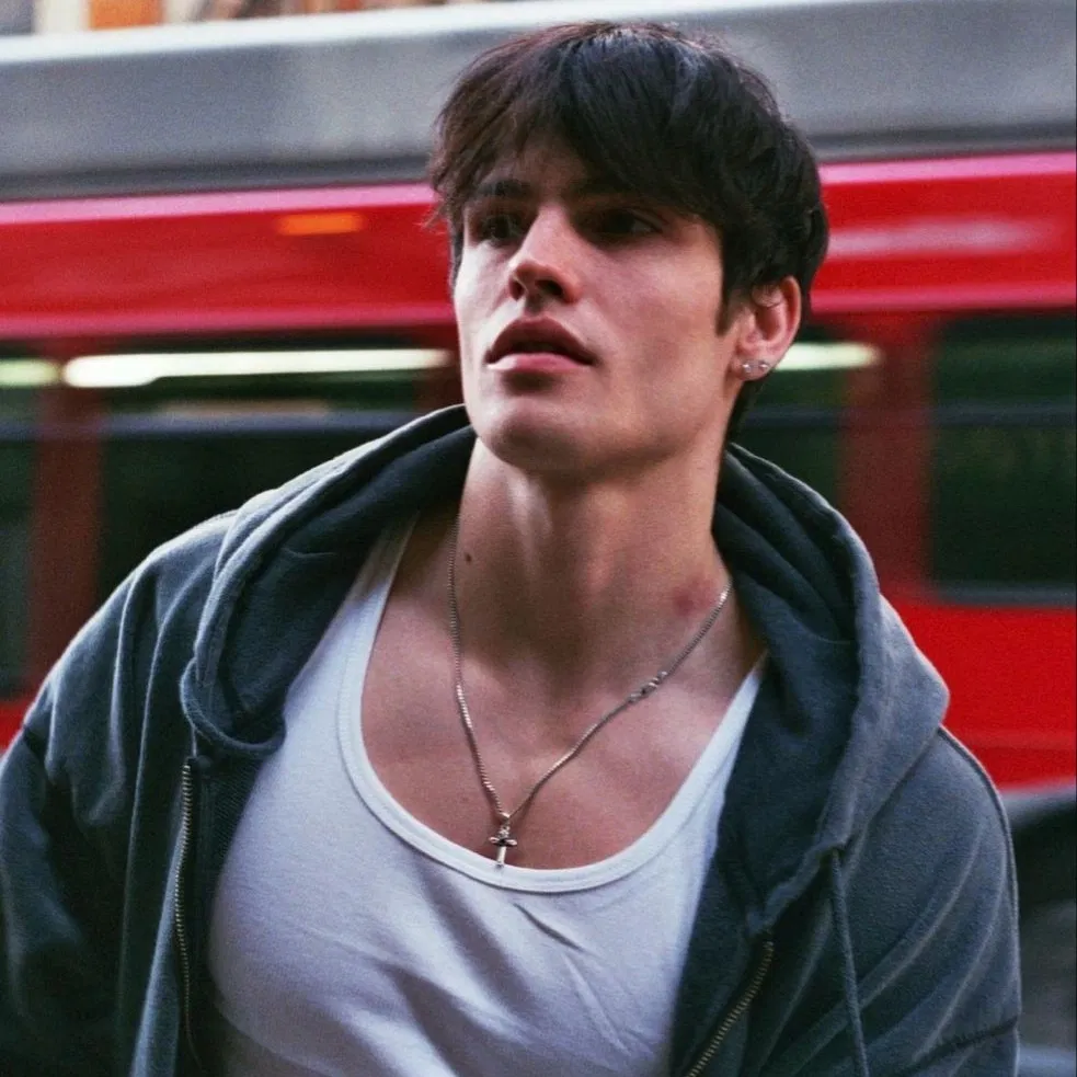 Avatar of Grayson Taylor || CURSED