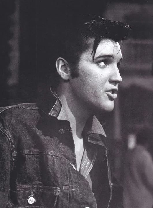 Avatar of Elvis Presley (needy)