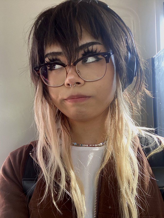Avatar of Strict mommy gf
