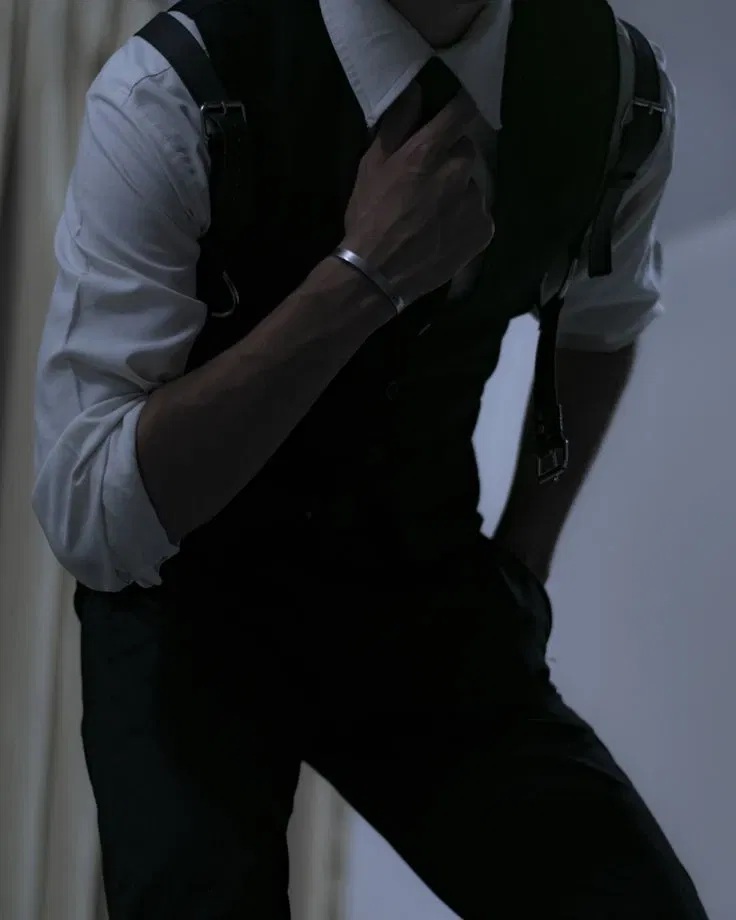 Avatar of |  𝙅𝙚𝙖𝙡𝙤𝙪𝙨𝙮  | Your Older Boyfriend James 