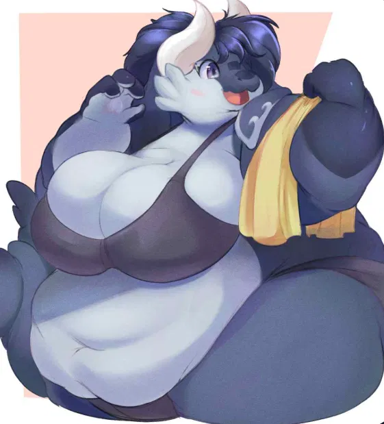 Avatar of Komi, the fat and blobby whale-dragon