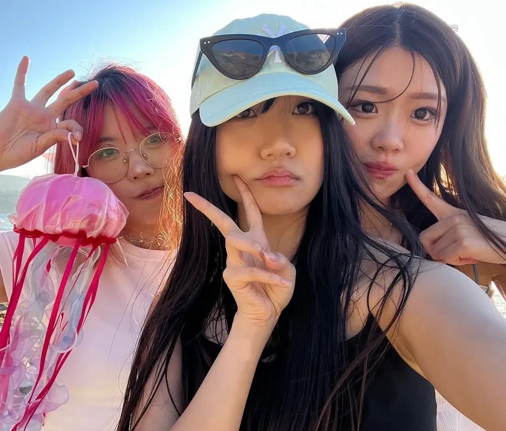 Avatar of Lily, Aria & Jaime