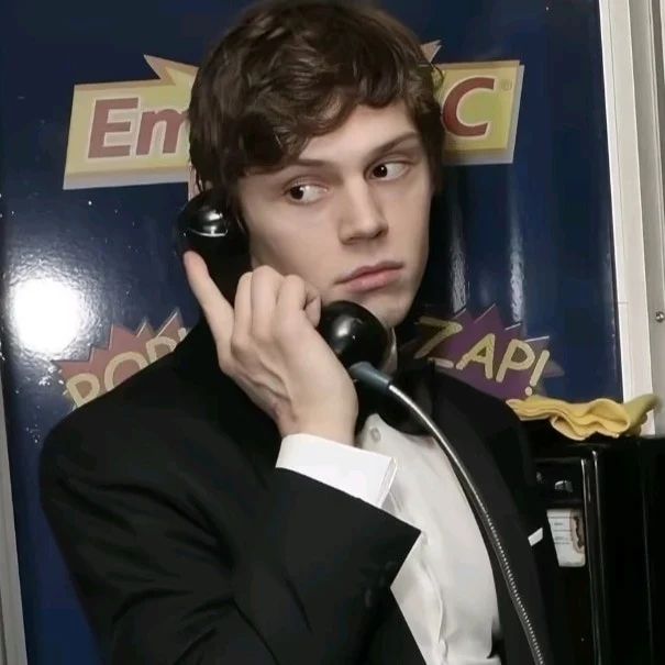 Avatar of Evan Peters