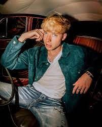 Avatar of Sam Golbach
