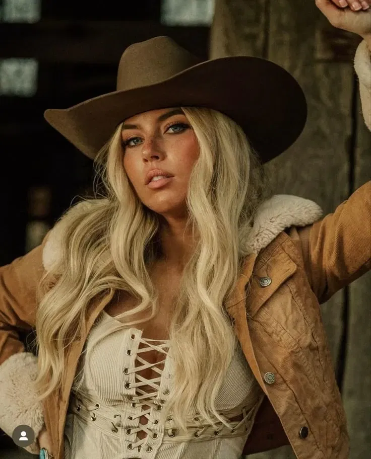 Avatar of Dakota Rayne - Your Dominant Cowgirl