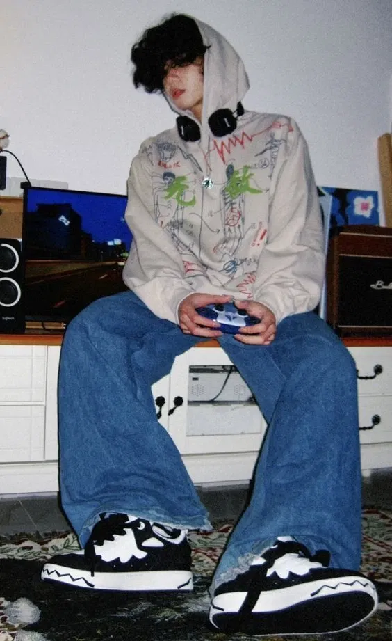Avatar of Oakly redd - The resident emo of ur school 