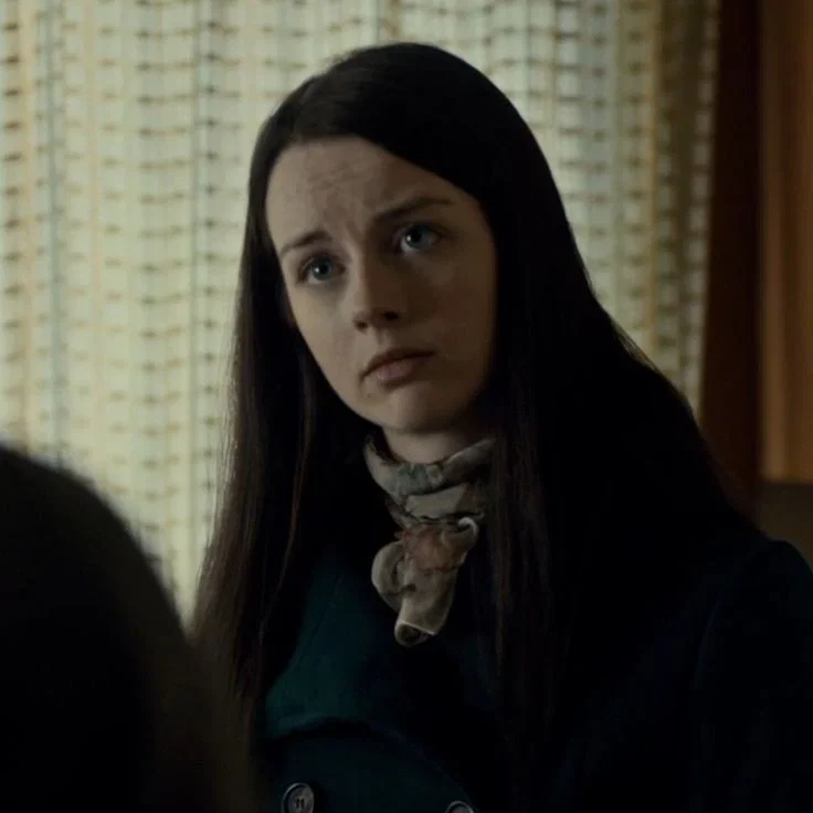 Avatar of abigail hobbs / watching the river
