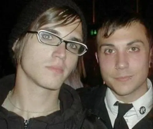 Avatar of 003 - frank + mikey