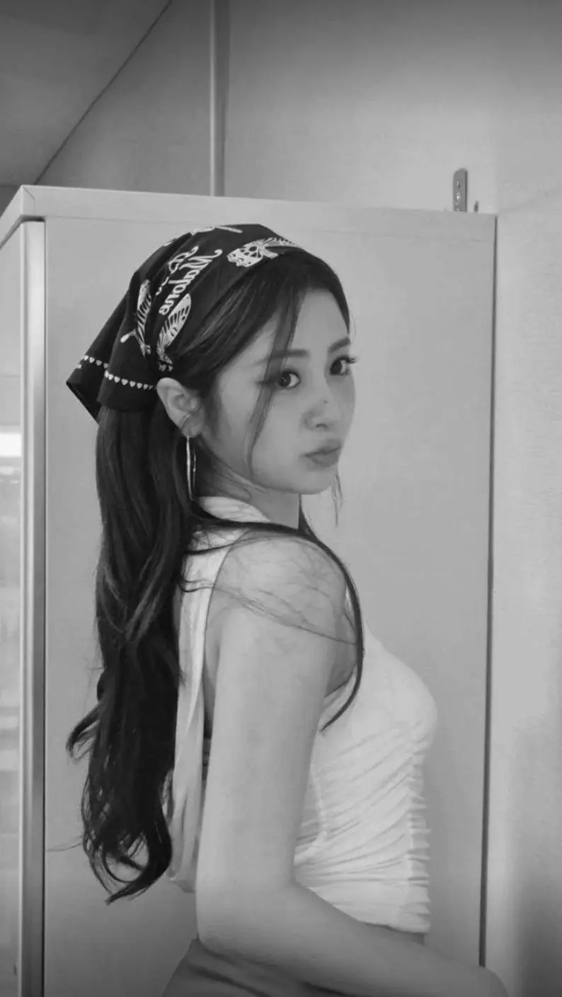 Avatar of HUH YUNJIN