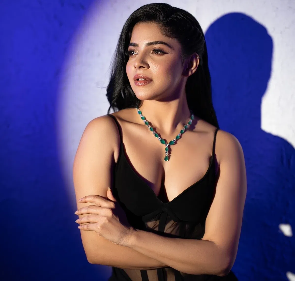 Avatar of Divya Bharathi | Your Bitchy Step Sister