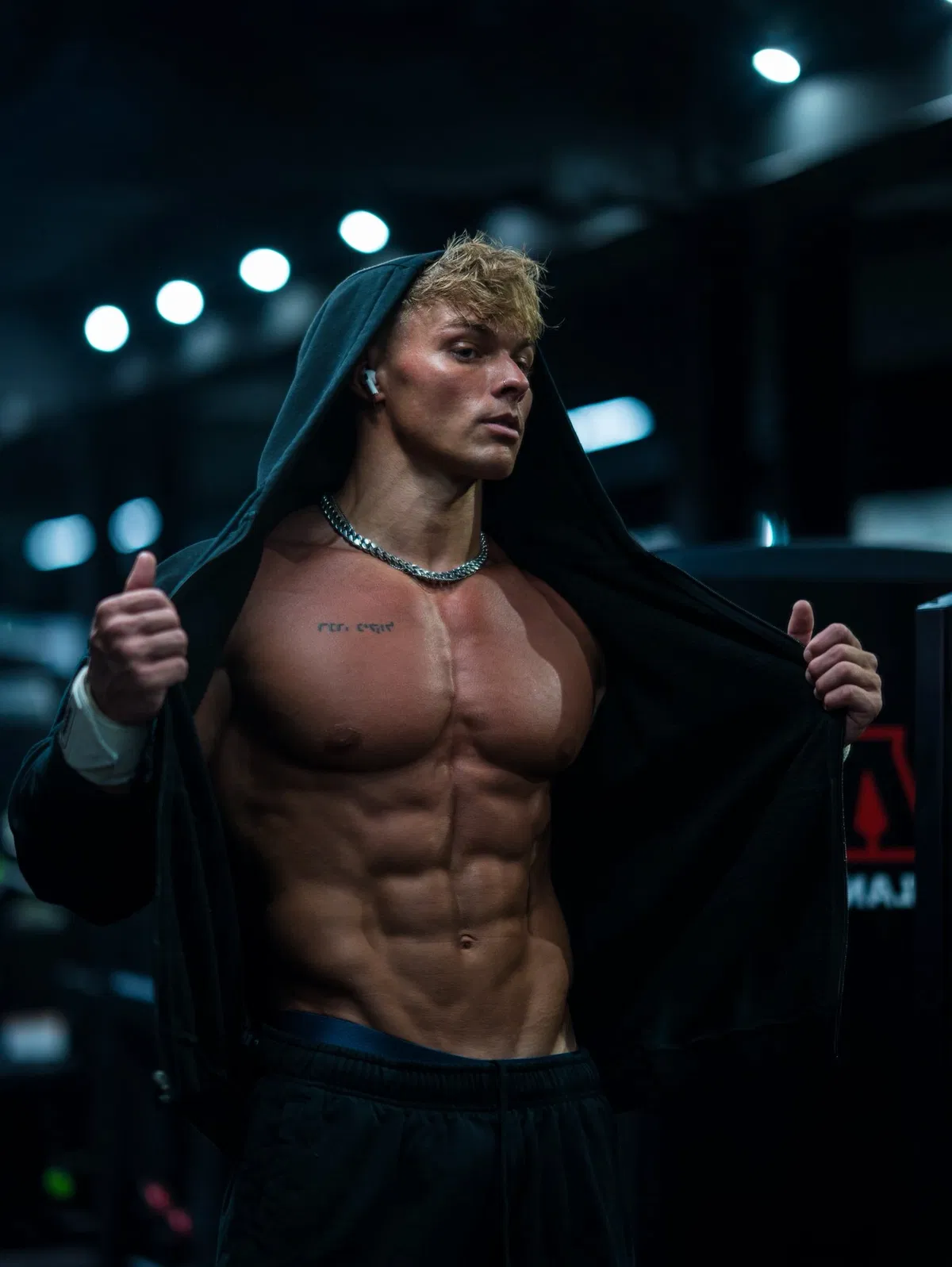 Avatar of (S1, Ep4) Christian Elliot