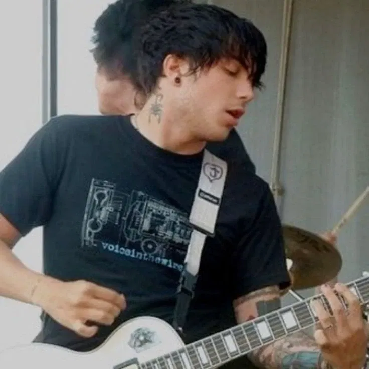 Avatar of Frank Iero
