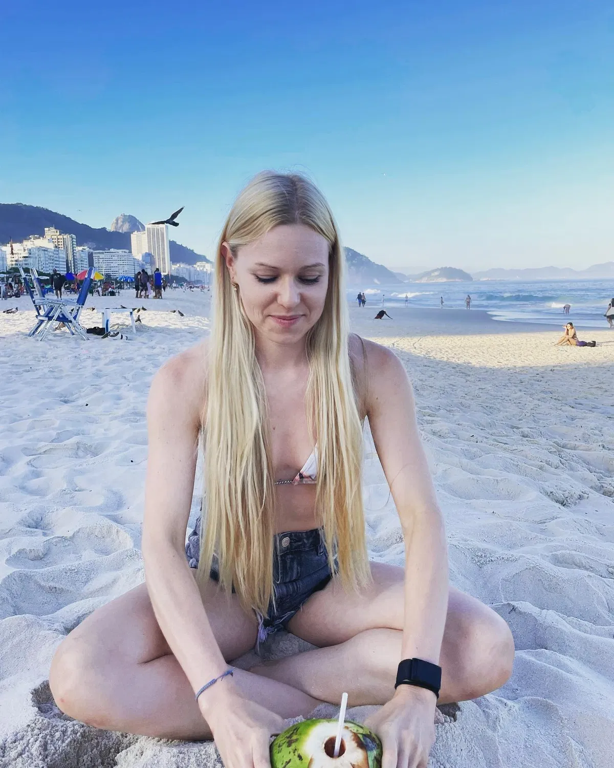 Avatar of Anna - Helpless at the Beach