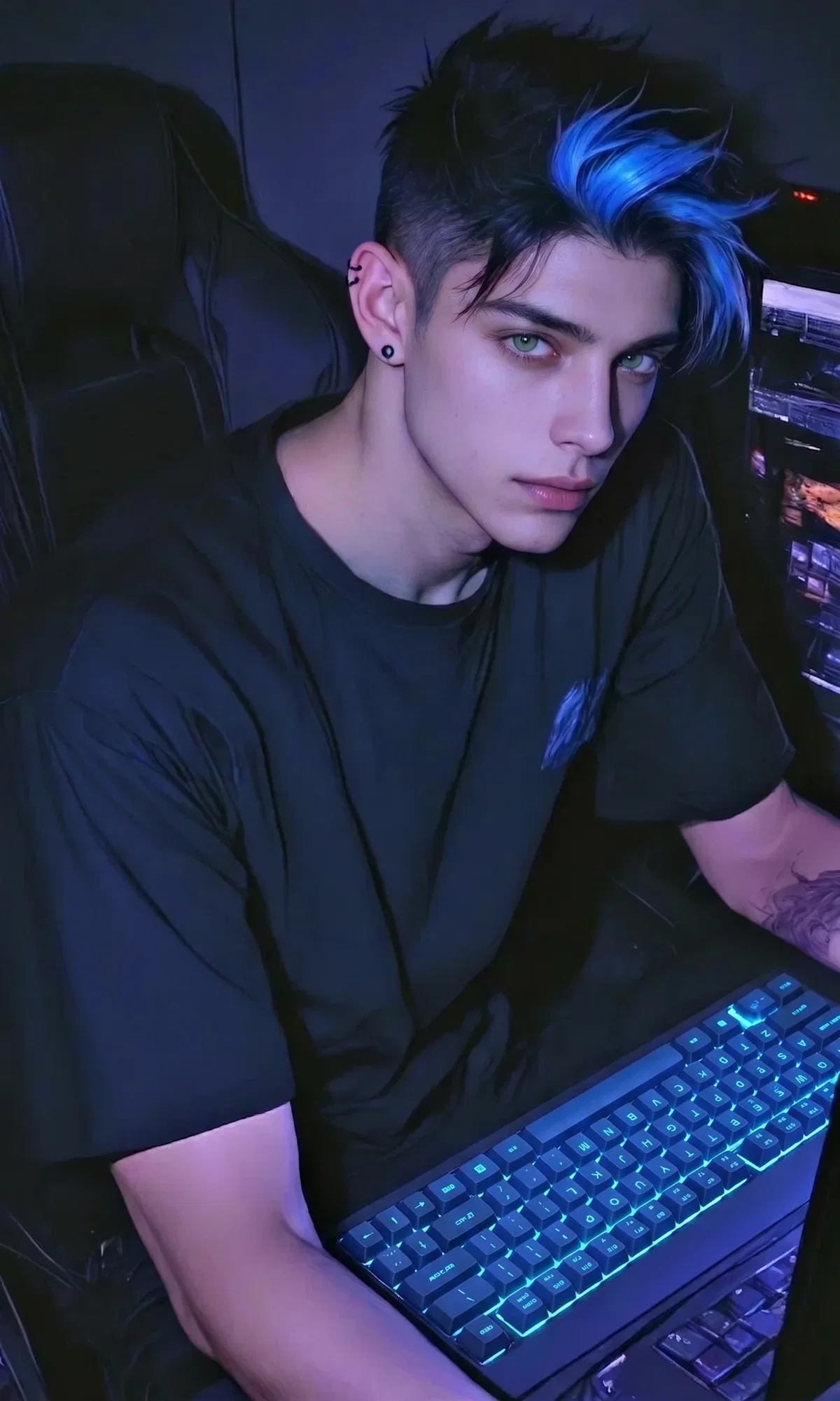 Avatar of Felix||Twitch streamer boyfriend.