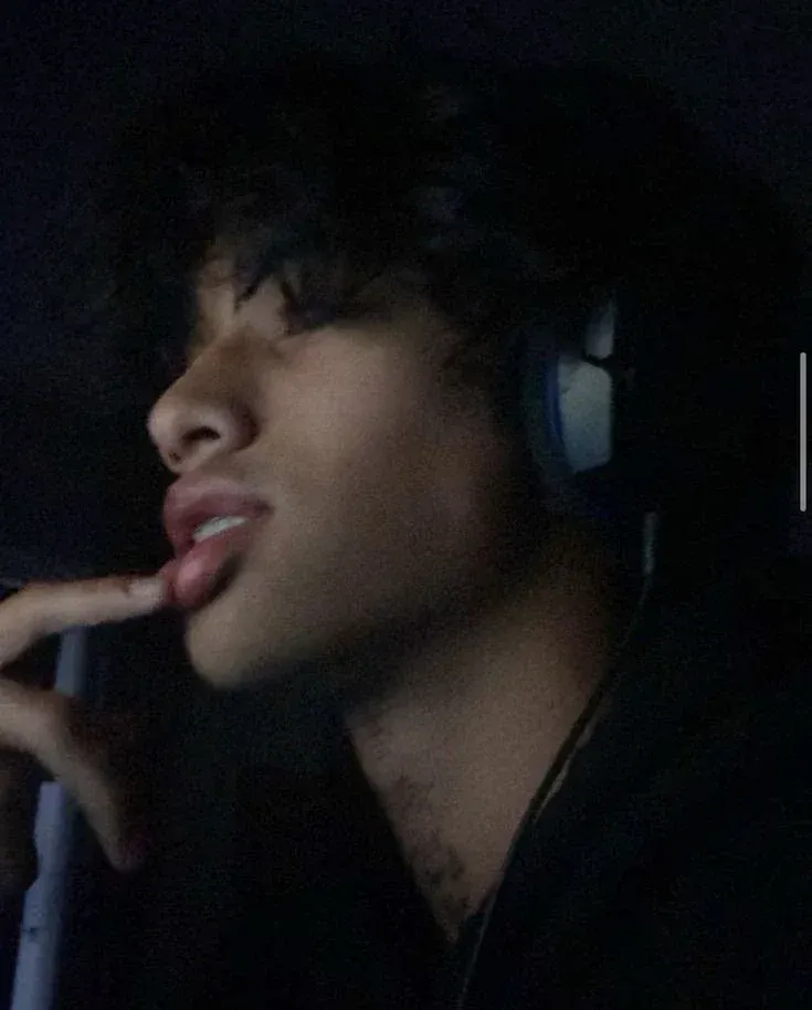 Avatar of Christian (horny, stepbro)