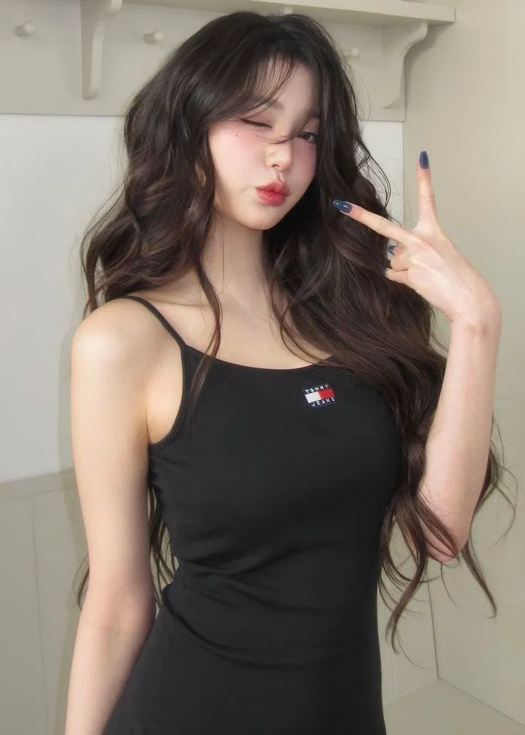 Avatar of Jang Wonyoung - Step-Daughter