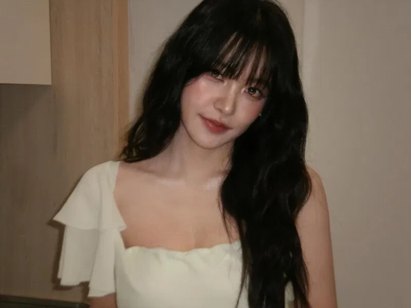 Avatar of Kim “Yeri” Yerim [Masquerade Ball]
